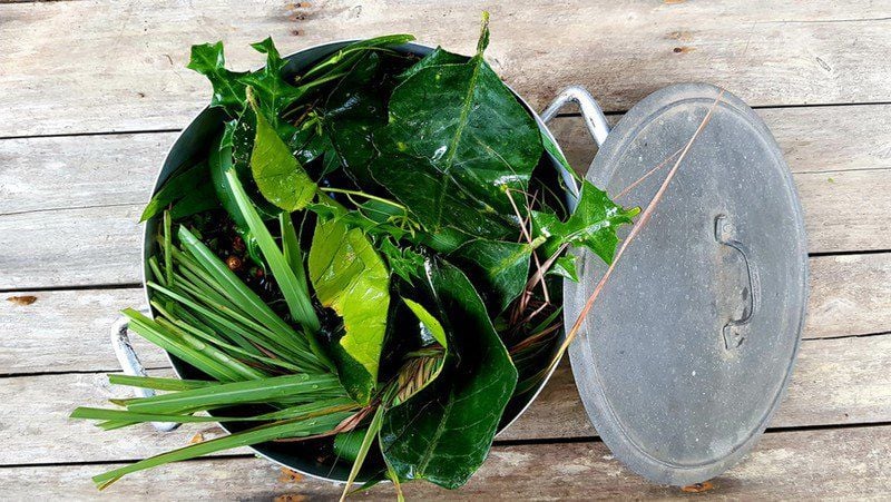 nồi lá xông hơi